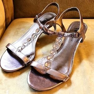 Fioni Night Rose gold rhinestone heels Size 6w